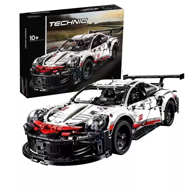 Porsche 911 RSR